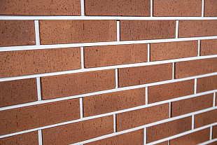 Кирпич облицовочный полнотелый Красный Каре Керма премиум клинкер